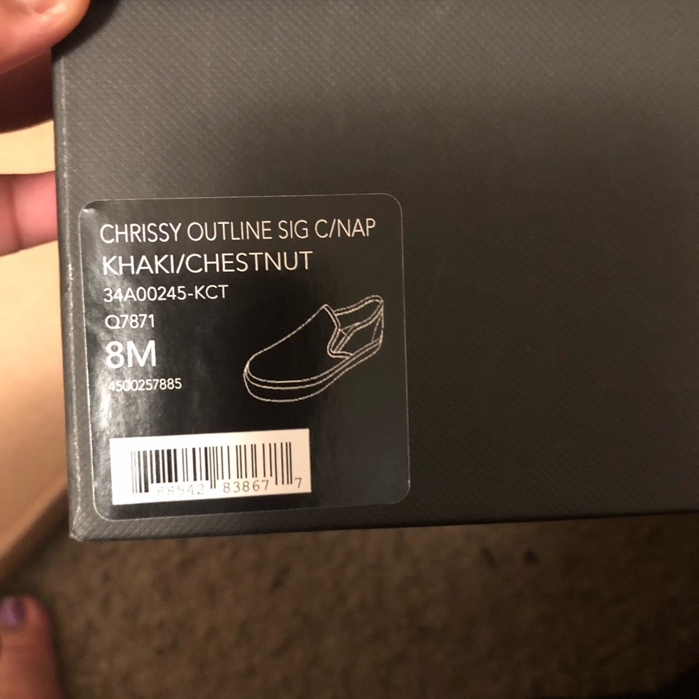 Shoes - Picture 4 of 6